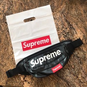 NWT Supreme Fanny Pack
